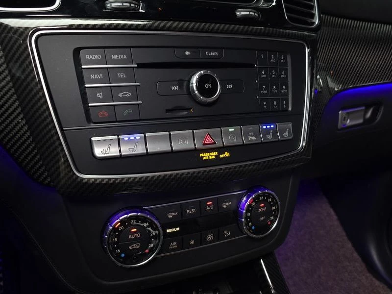 Mercedes-Benz GLE 4MATIC* HARMAN KARDON* DISTRONIC* 360* PANO* , снимка 13 - Автомобили и джипове - 55336454