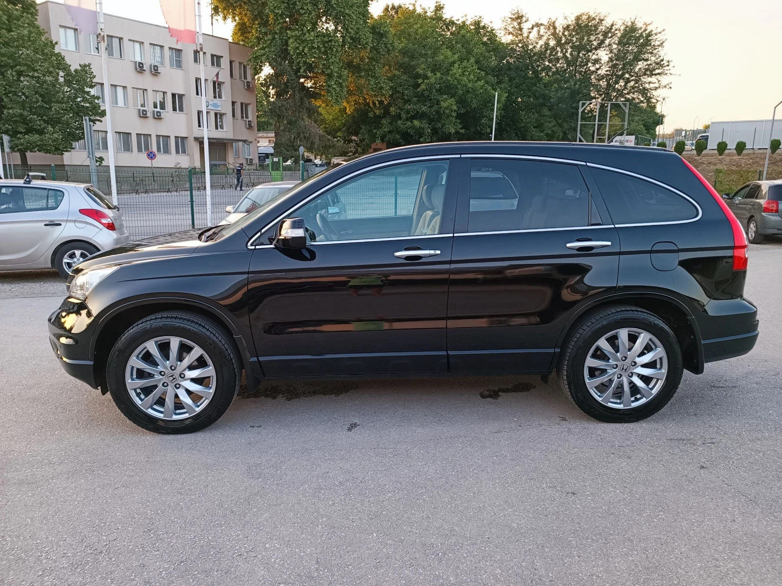 Honda Cr-v 2.0i-150кс-ШВЕЙЦАРИЯ-АВТОМАТ-4Х4-FACELIFT--FULL  - изображение 6