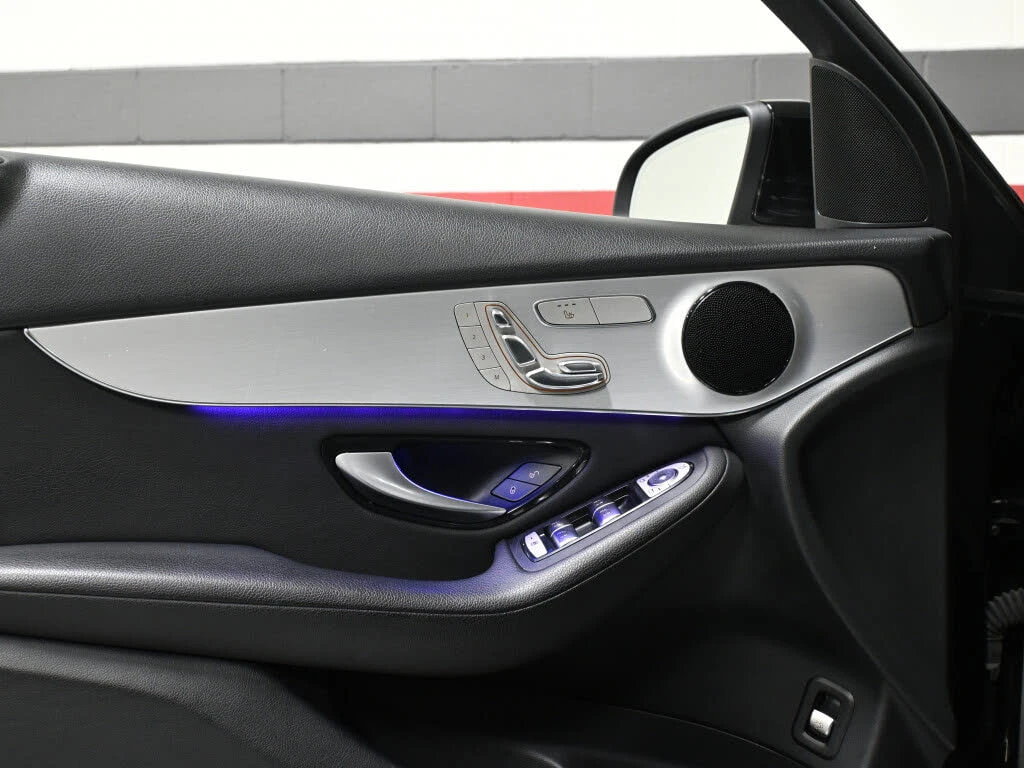 Mercedes-Benz GLC 300 * АВТО КРЕДИТ* ЦЕНА ДО БГ * Сервизна история *  - изображение 9