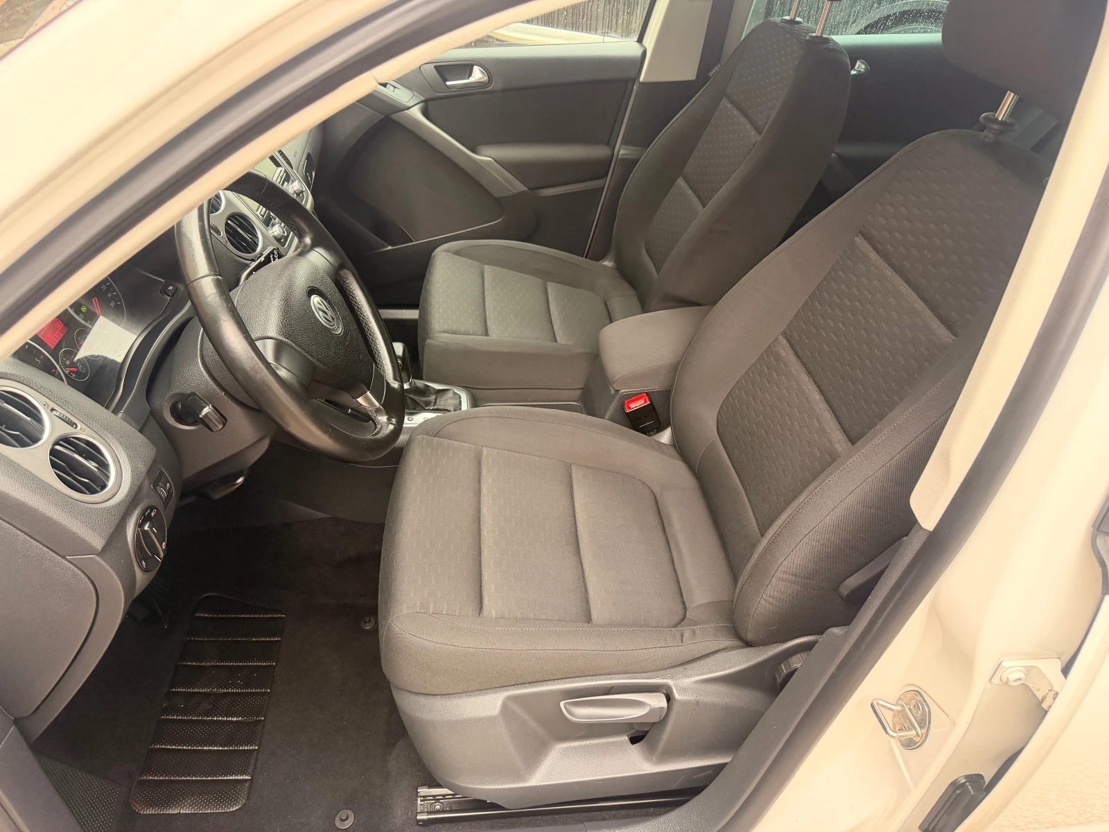 VW Tiguan 2.0TDI* AUT* 4X4* LIZING - изображение 5