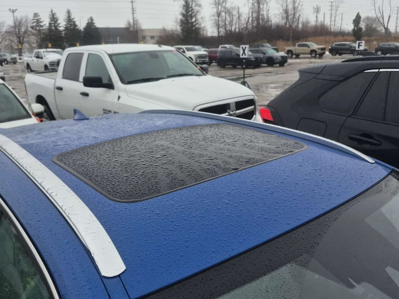 Lexus UX 250H * CARFAX * PANO* MEMORY* 2 KEYS*  - изображение 6