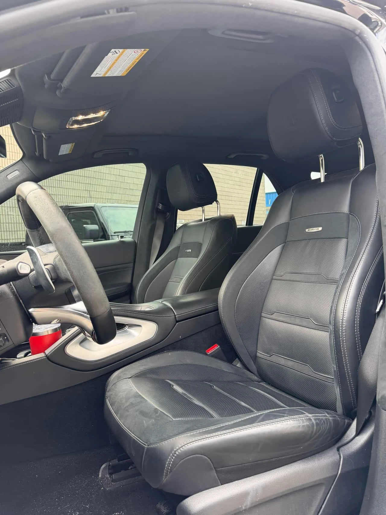 Mercedes-Benz GLE 63 S AMG * MATTE BLACK* 360* ДИСТРОНИК* CARBON* NAPPA, снимка 14 - Автомобили и джипове - 53966123