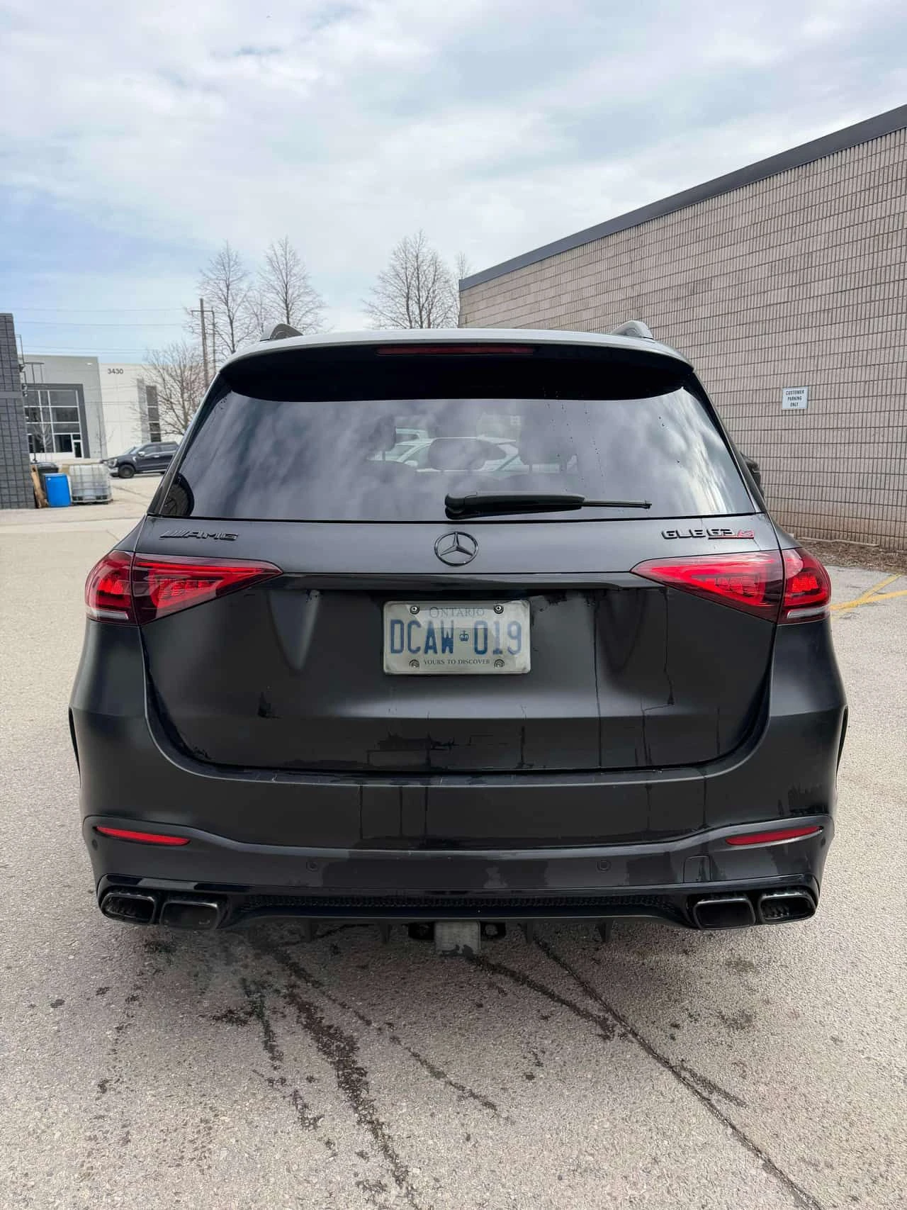 Mercedes-Benz GLE 63 S AMG * MATTE BLACK* 360* ДИСТРОНИК* CARBON* NAPPA, снимка 4 - Автомобили и джипове - 53966123