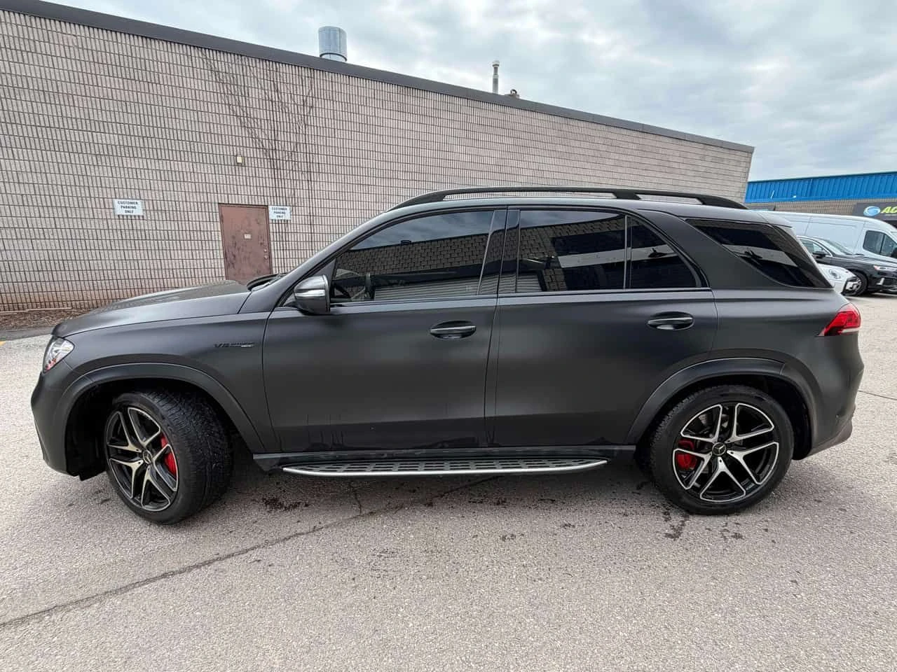 Mercedes-Benz GLE 63 S AMG * MATTE BLACK* 360* ДИСТРОНИК* CARBON* NAPPA, снимка 11 - Автомобили и джипове - 53966123