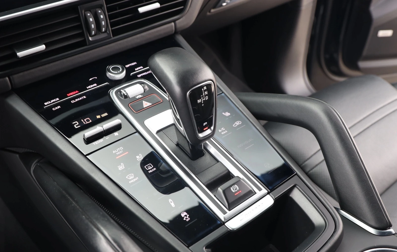 Porsche Cayenne Turbo, снимка 8 - Автомобили и джипове - 54113218