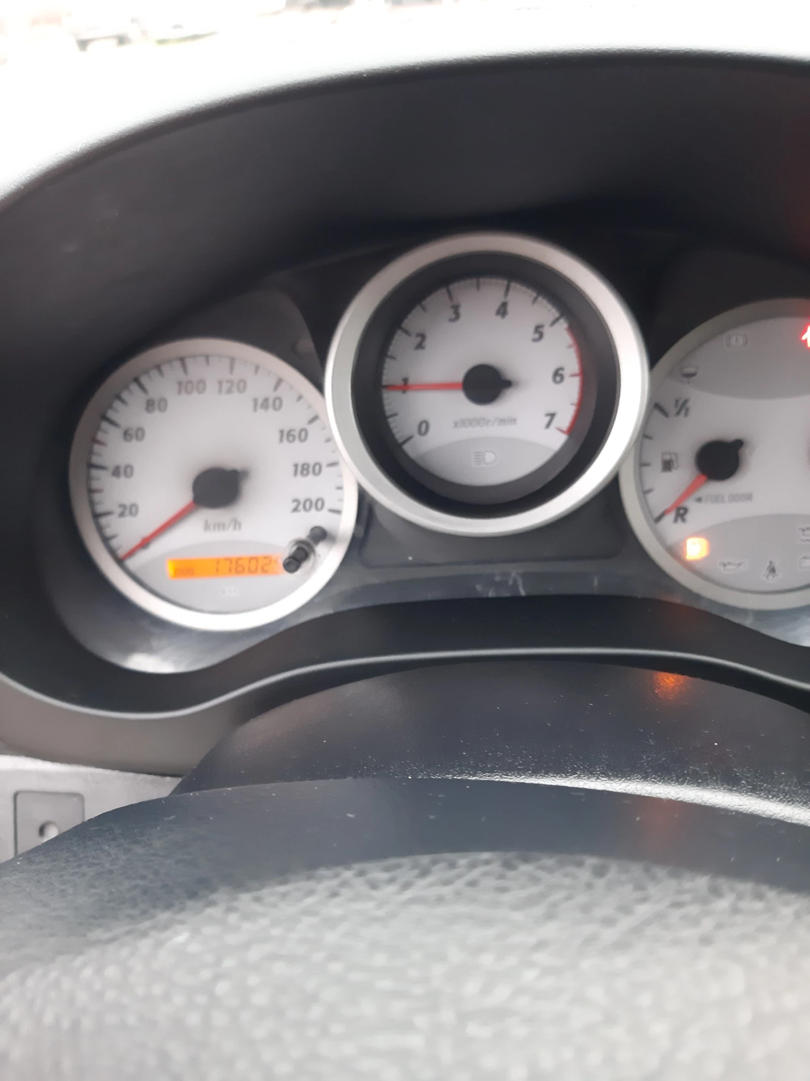 Toyota Rav4 2, 0 д4д, снимка 12 - Автомобили и джипове - 54114598