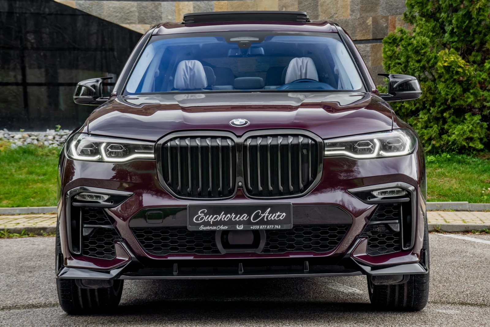 BMW X7 5.0i* X-DRIVE* 7-SEAT* PANORAMA* SKY ROOF* B&W, снимка 8 - Автомобили и джипове - 54176397