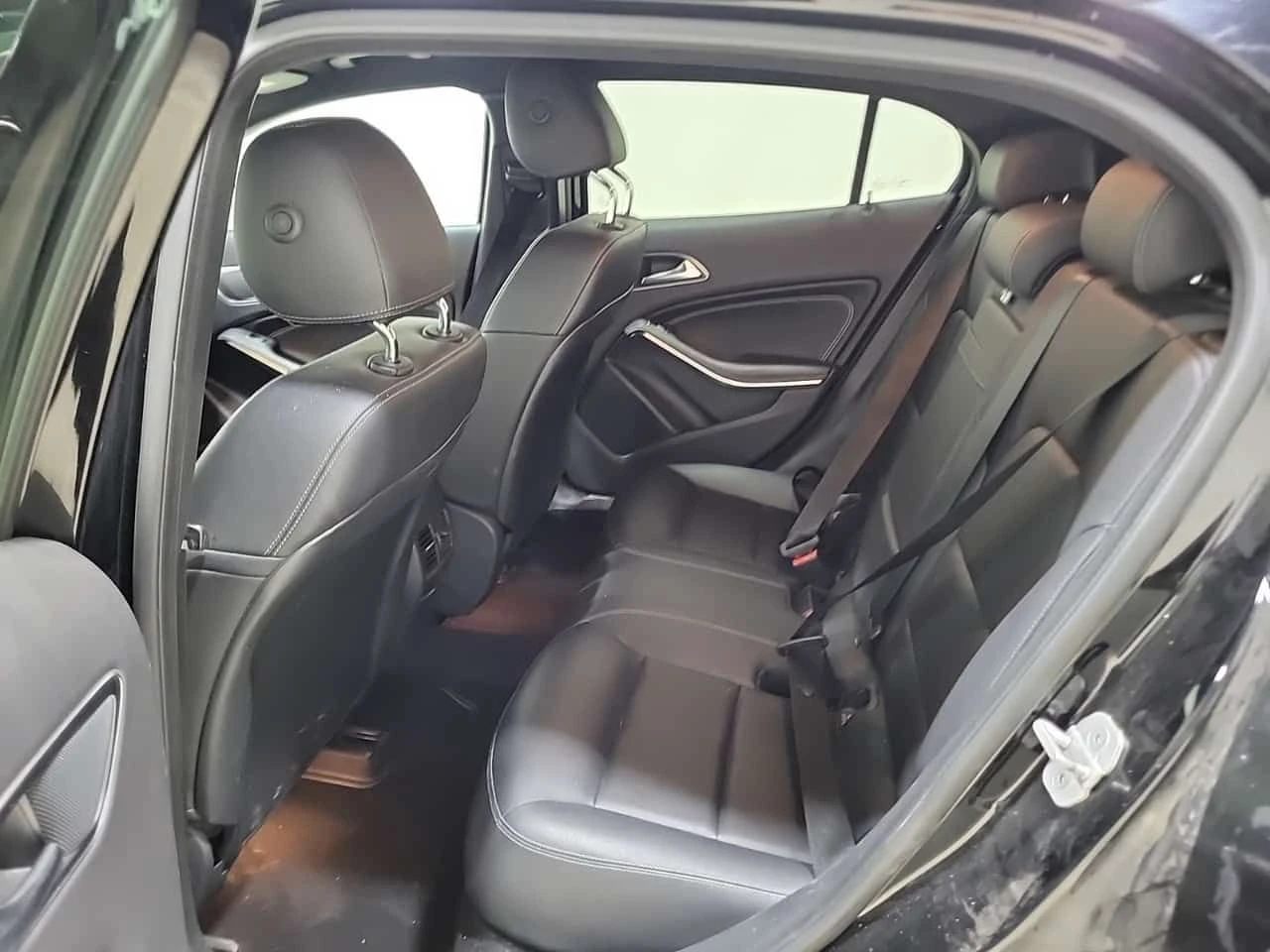 Mercedes-Benz GLA 250 * CARFAX * 2 ����� * �������� *  | Mobile.bg � ����������� 13