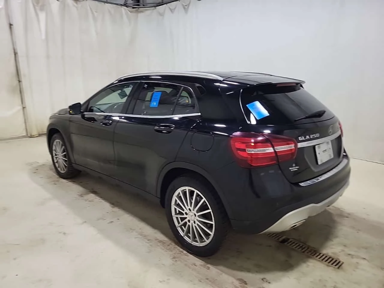 Mercedes-Benz GLA 250 * CARFAX * 2 ����� * �������� *  | Mobile.bg � ����������� 4