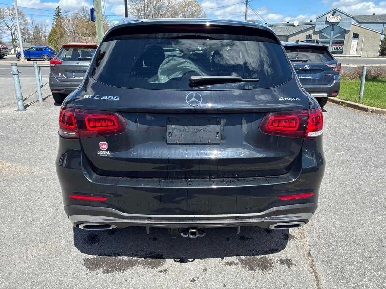 Mercedes-Benz GLC * 300* PANO* KEYLESS* ПОДГРЕВ* , снимка 4 - Автомобили и джипове - 54390957