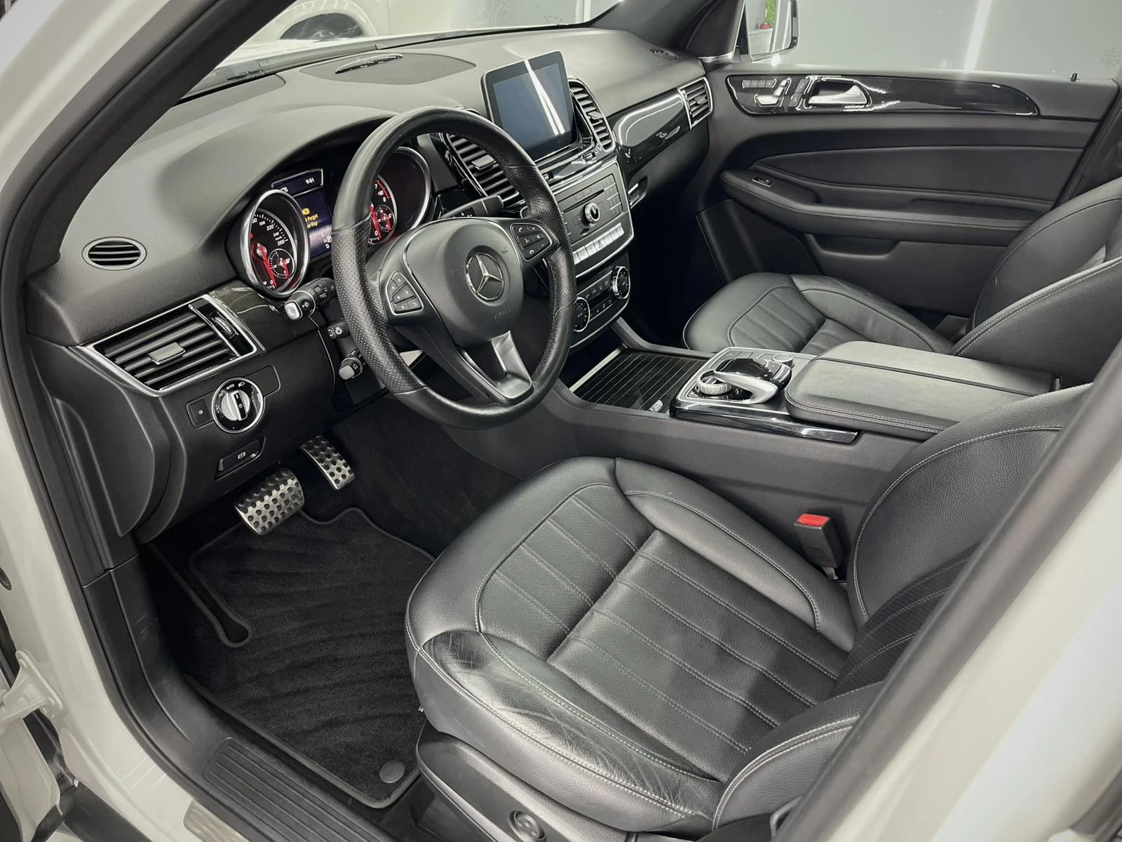 Mercedes-Benz GLE 400 AMG 4matic Night pack 91000 �� 9G-tronic | Mobile.bg � ����������� 10