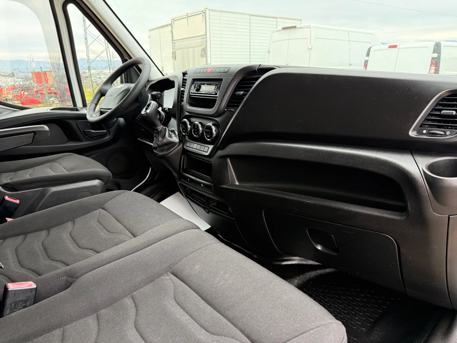 Iveco Daily 35S17 3.0 HI MATIC - изображение 10