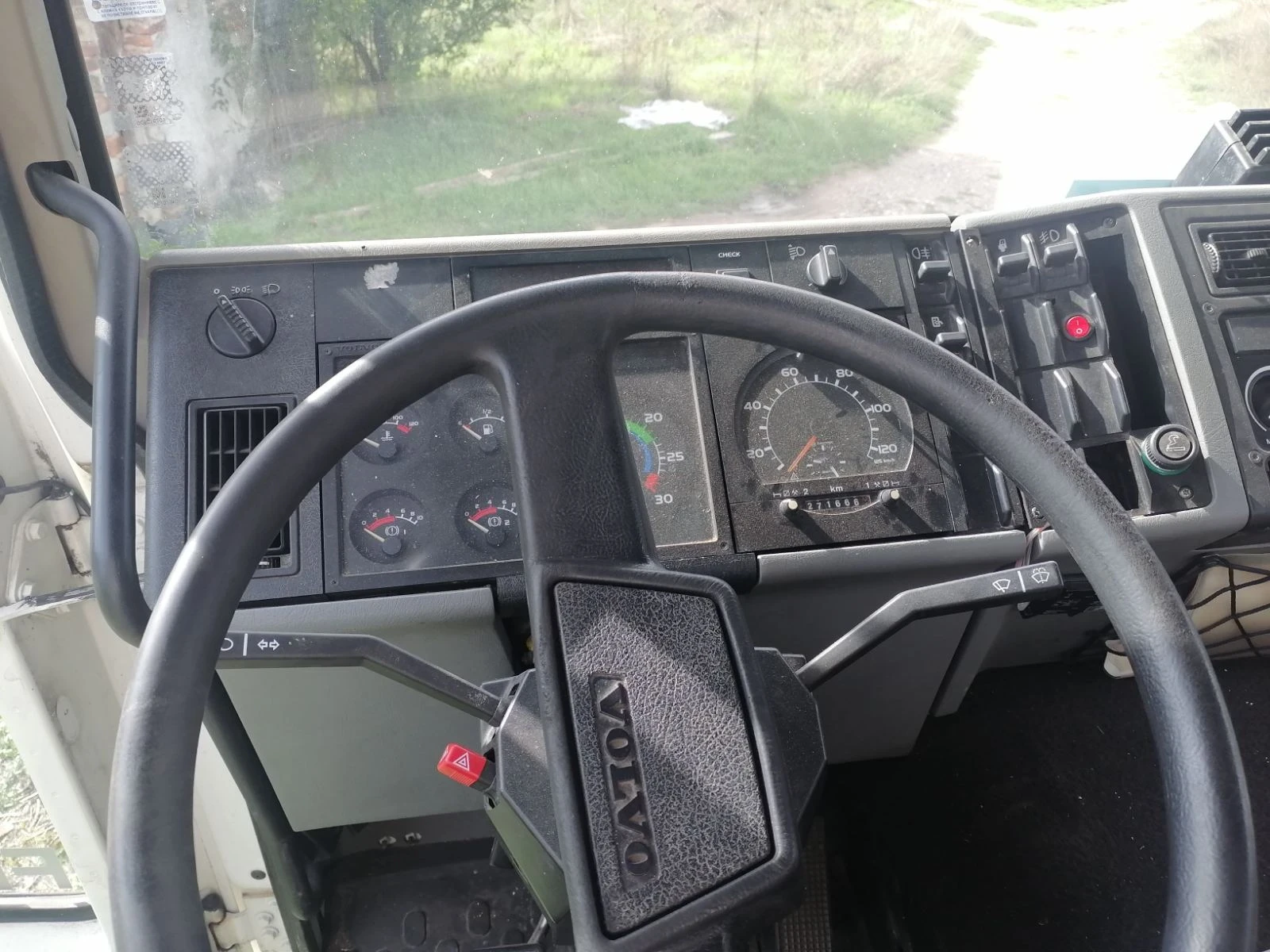 Volvo F  - изображение 4
