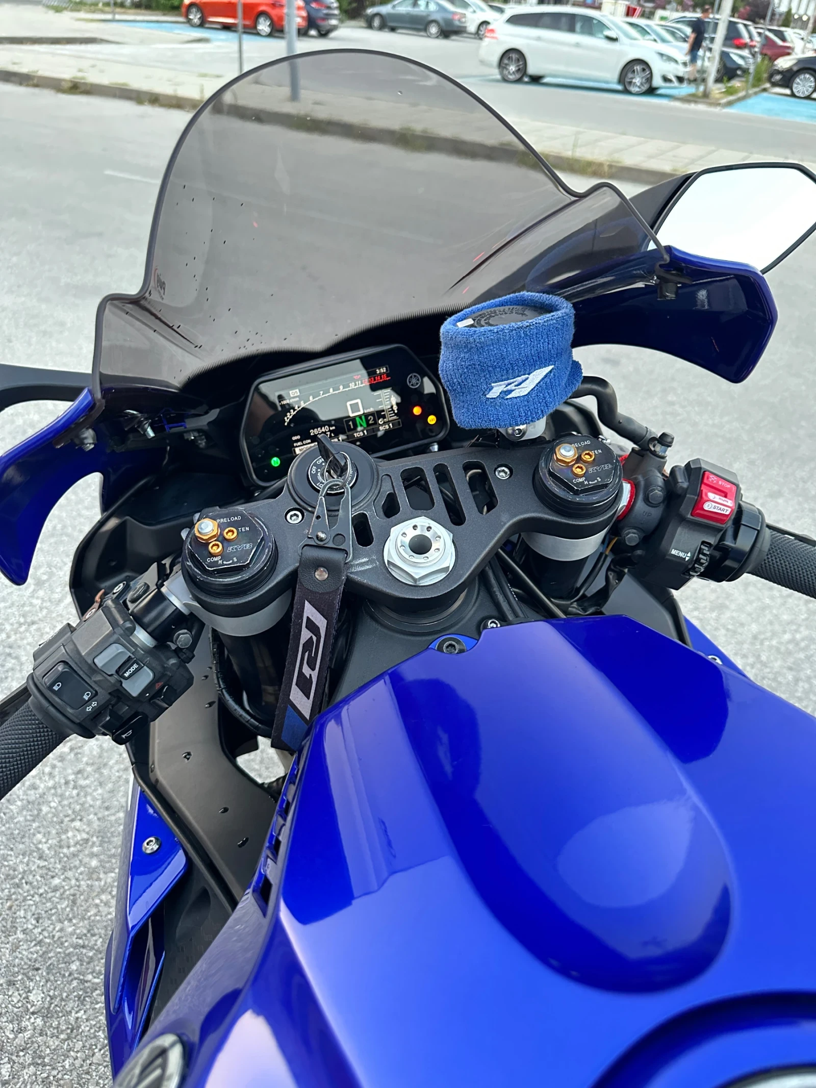 Yamaha YZF-R1 Yamaha R1 - изображение 6