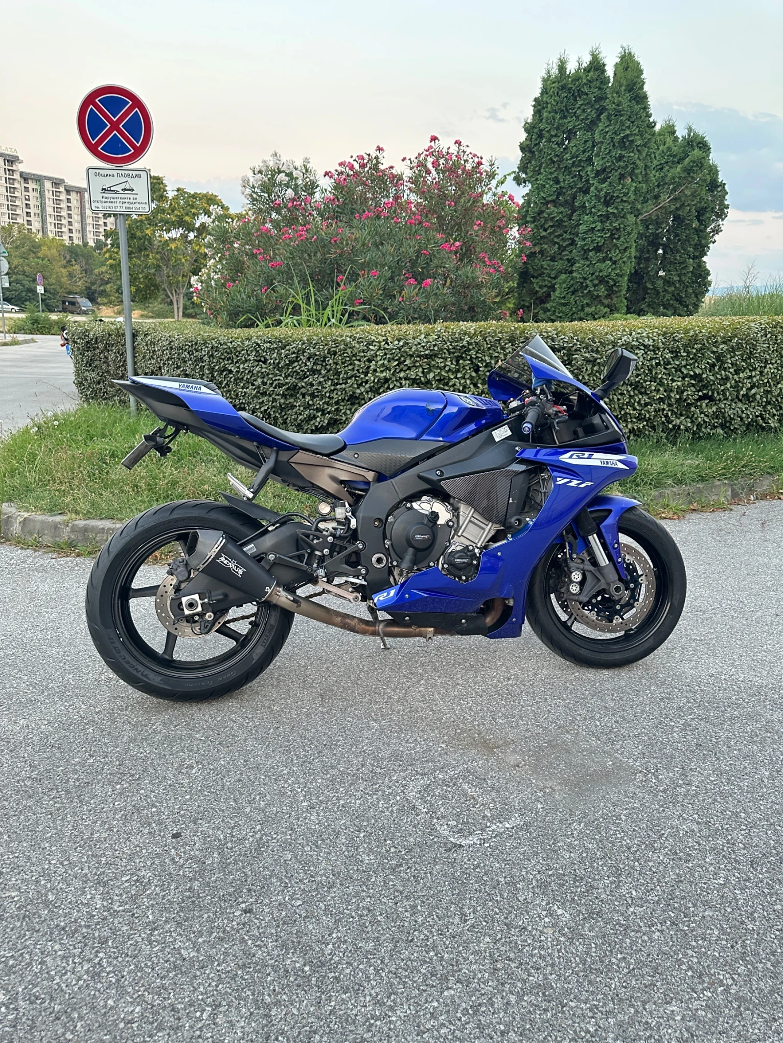 Yamaha YZF-R1 Yamaha R1 - изображение 2