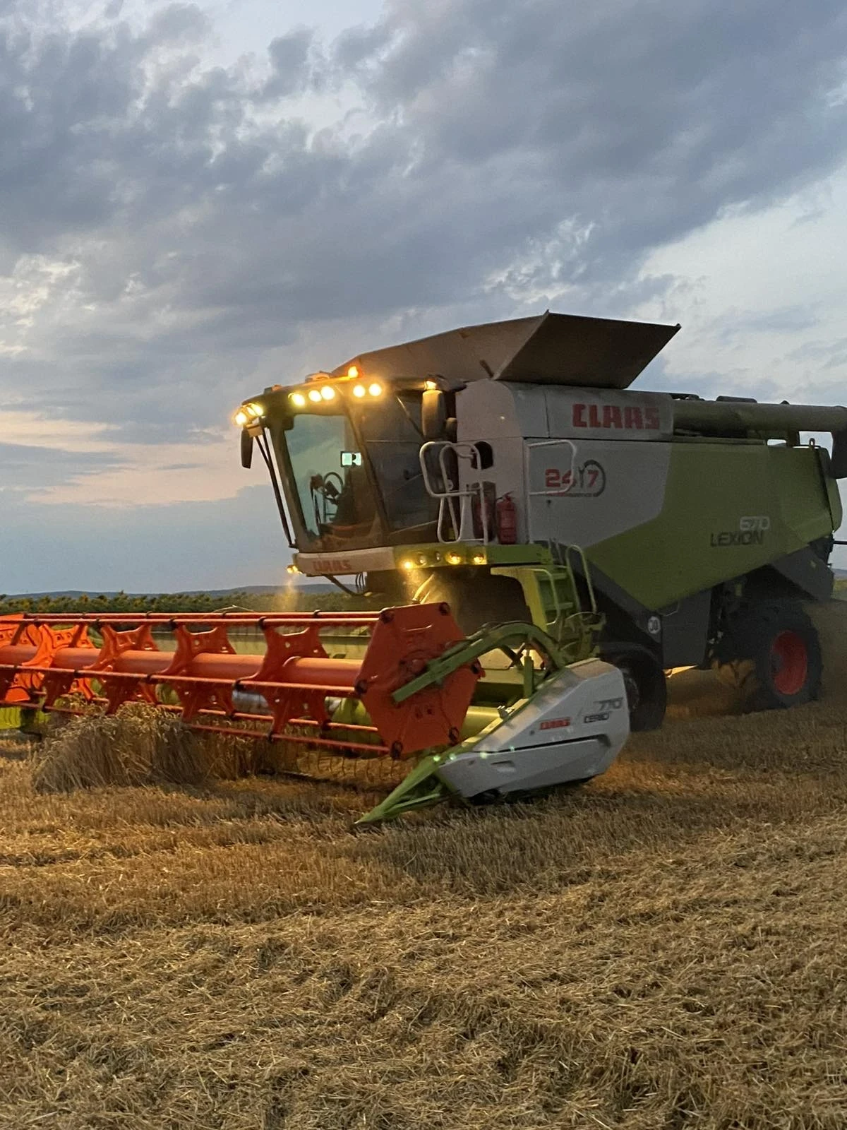 Комбайн Claas Lexion - изображение 3