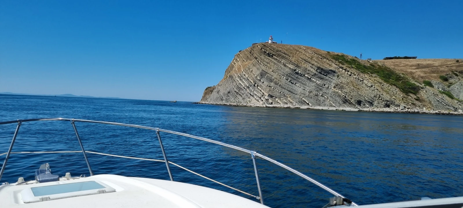 Моторна яхта Bayliner 245 sb, снимка 3 - Воден транспорт - 56321726