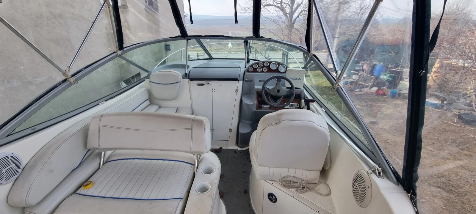 Моторна яхта Bayliner 245 sb, снимка 8 - Воден транспорт - 56321726