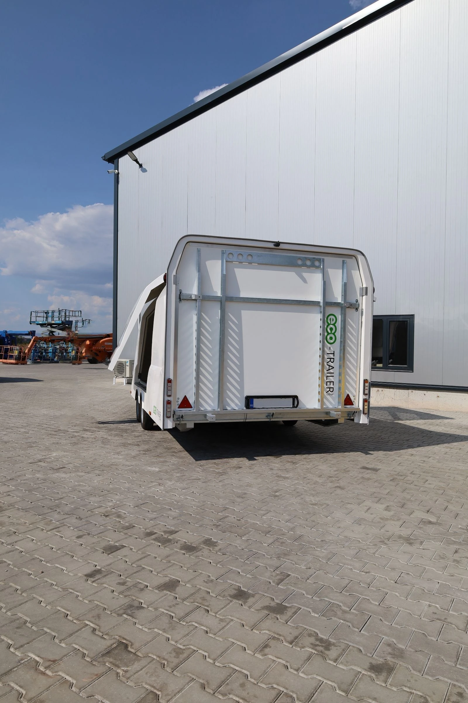 �� ��������� ��������� ������ �� ������� ����������. | Mobile.bg � ����������� 3