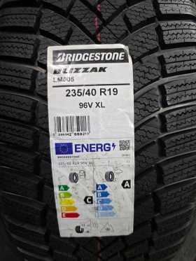 Гуми Зимни 235/40R19, снимка 5
