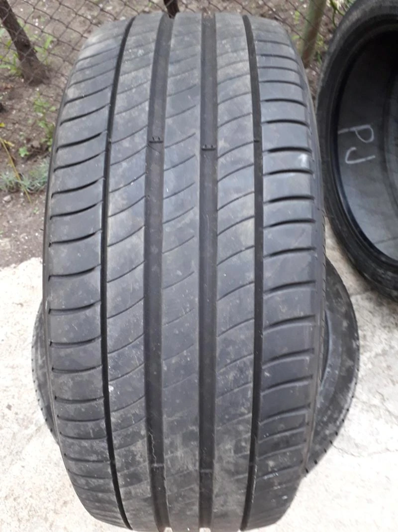 Гуми Летни 245/45R19, снимка 1 - Гуми и джанти - 22338760