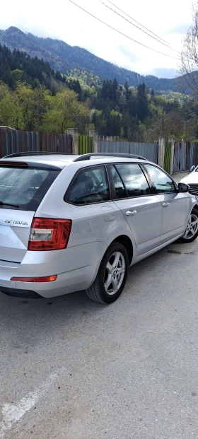 Skoda Octavia 1.6TDI, снимка 9