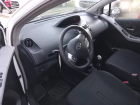 Toyota Yaris 1.3 бензин клима, снимка 8