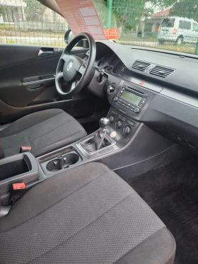VW Passat 1.9TDI 105к.с - 6500 лв. / 3323.40 € - 49546025 11