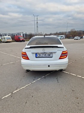 Mercedes-Benz C 300, снимка 4