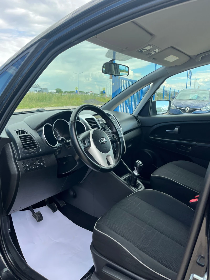 Kia Venga 1.4i, снимка 7 - Автомобили и джипове - 45950244