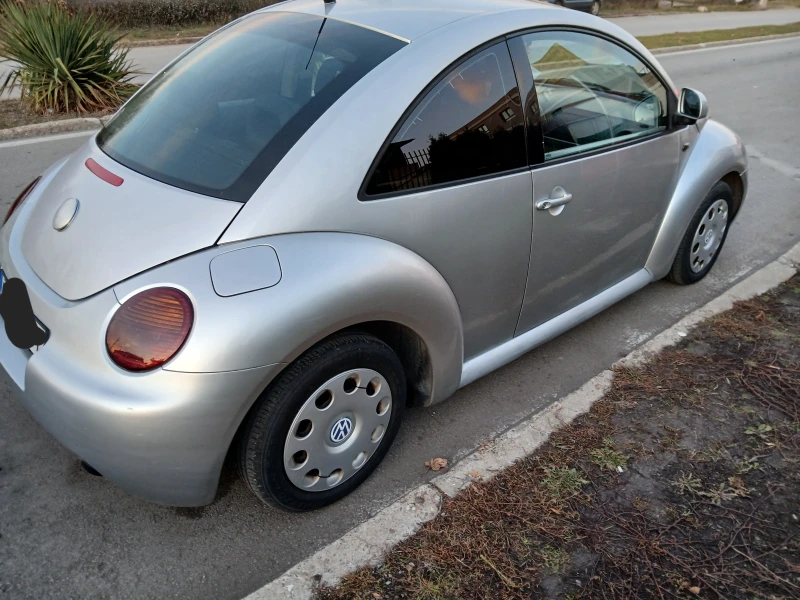 VW Beetle 2.0 клима , снимка 3 - Автомобили и джипове - 48195719