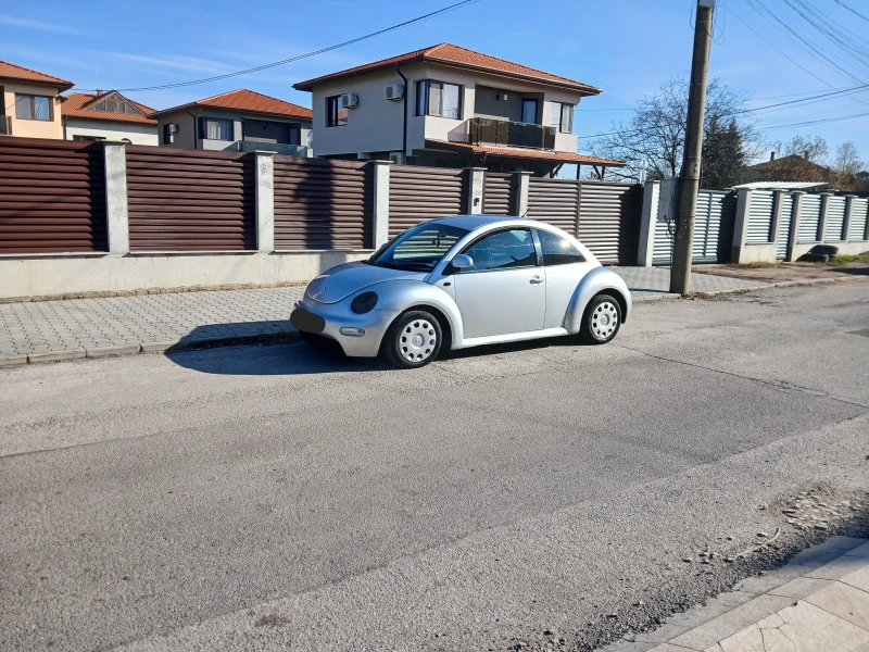 VW Beetle 2.0 клима , снимка 1 - Автомобили и джипове - 48195719