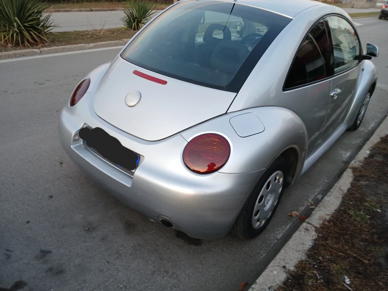 VW Beetle 2.0 клима , снимка 2 - Автомобили и джипове - 48195719