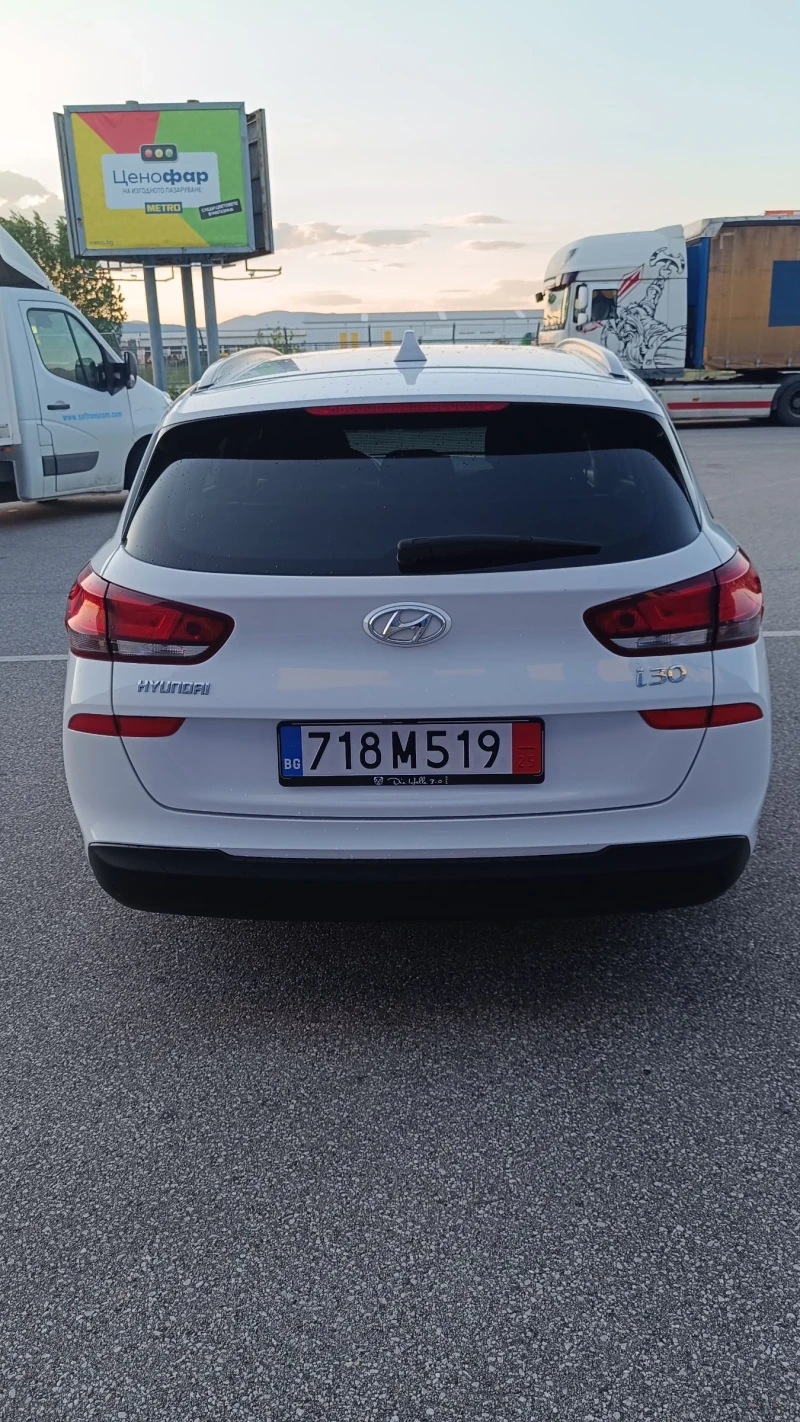 Hyundai I30 1.4-100кс * FULL*  YES!!!, снимка 15 - Автомобили и джипове - 52190815
