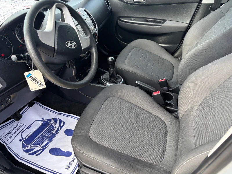 Hyundai I20 2011+ 1.3+ 155хл+ 4 З.ГУМИ+ КАТО НОВ, снимка 8 - Автомобили и джипове - 50024242