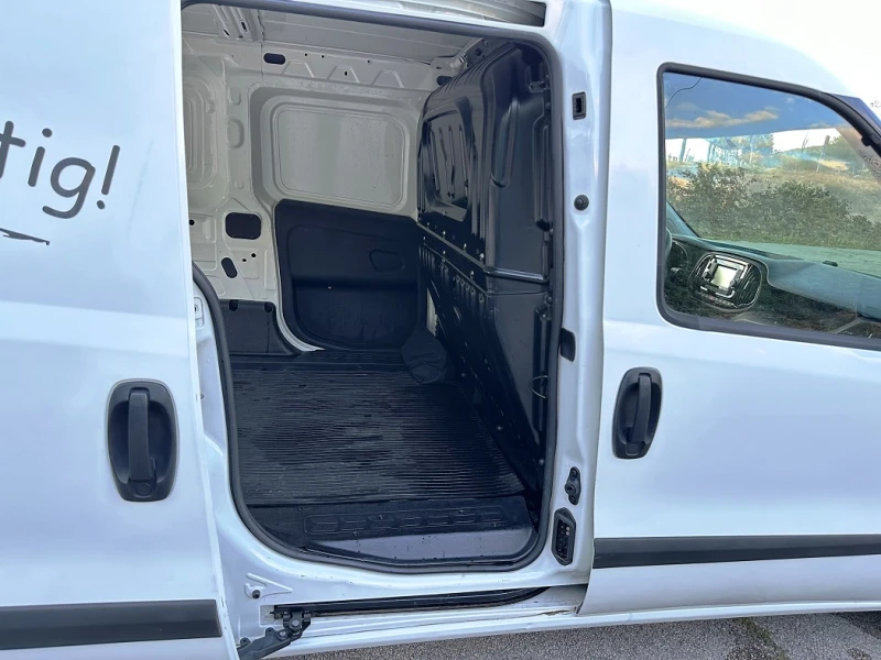 Fiat Doblo 1.6 M-Jet* MAXI* КЛИМАТРОНИК* ЕВРО 6, снимка 9 - Автомобили и джипове - 51556323
