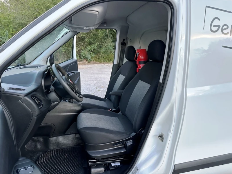 Fiat Doblo 1.6 M-Jet* MAXI* КЛИМАТРОНИК* ЕВРО 6, снимка 10 - Автомобили и джипове - 51556323