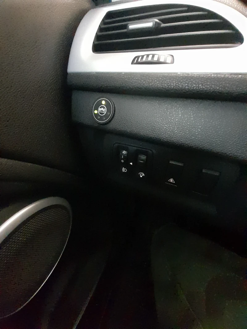 Renault Megane, снимка 13 - Автомобили и джипове - 51740606