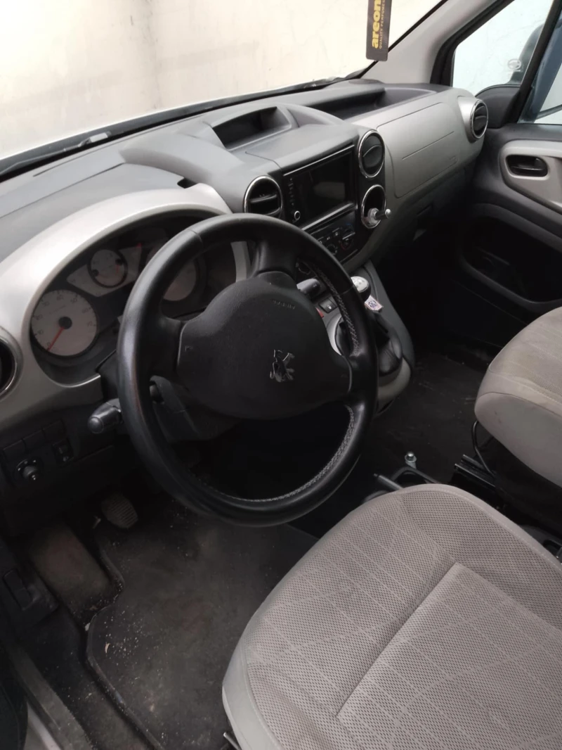 Peugeot Partner, снимка 9 - Автомобили и джипове - 52697706