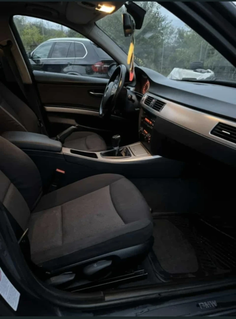 BMW 320, снимка 6 - Автомобили и джипове - 52856220