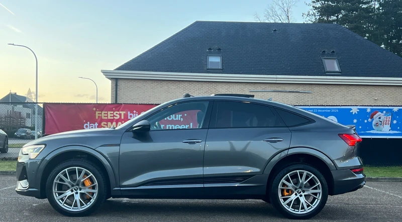 Audi E-Tron 55 S Line Лизинг, снимка 4 - Автомобили и джипове - 53255724