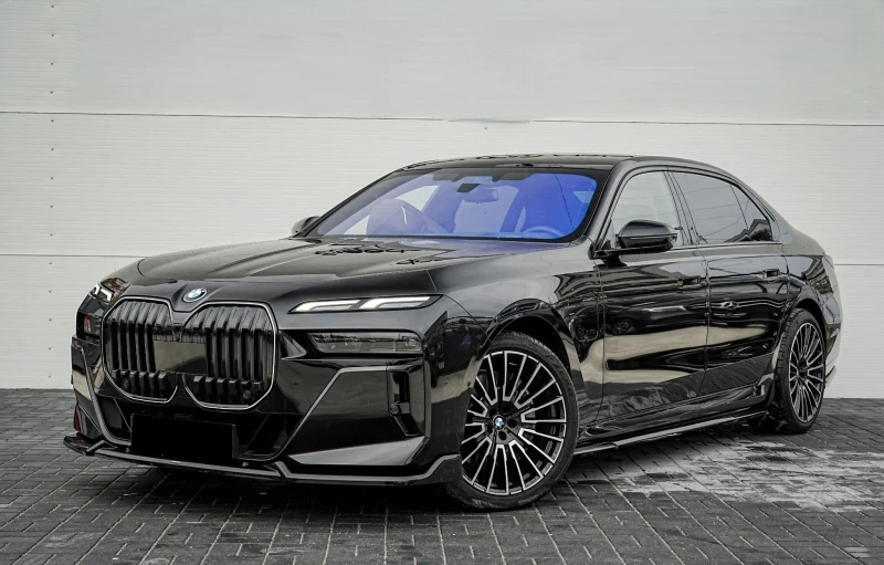 BMW 750 M-Sport xDrive - 224990 лв. / 115035.56 € - 39843576 1
