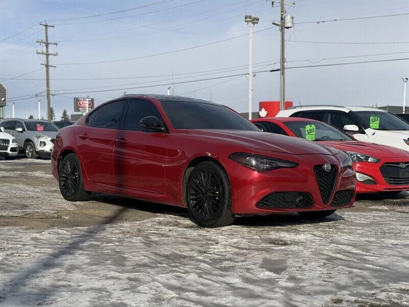 Alfa Romeo Giulia 2017* TI* AWD* MONZA RED* КРАЙНА ЦЕНА, снимка 2 - Автомобили и джипове - 54840741
