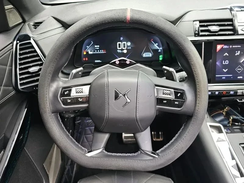 Citroen DS7, снимка 16 - Автомобили и джипове - 56690381