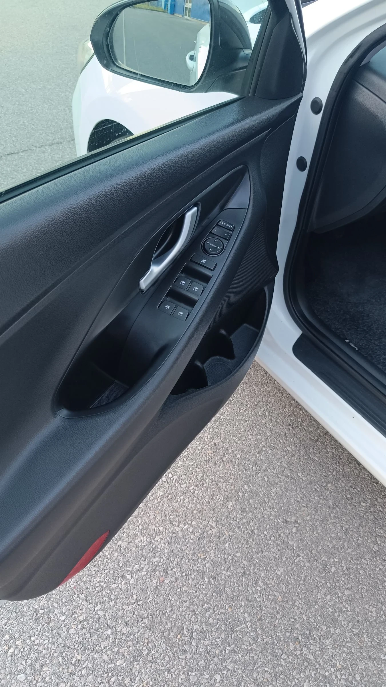 Hyundai I30 1.4-100 * FULL*  YES!!! | Mobile.bg   11