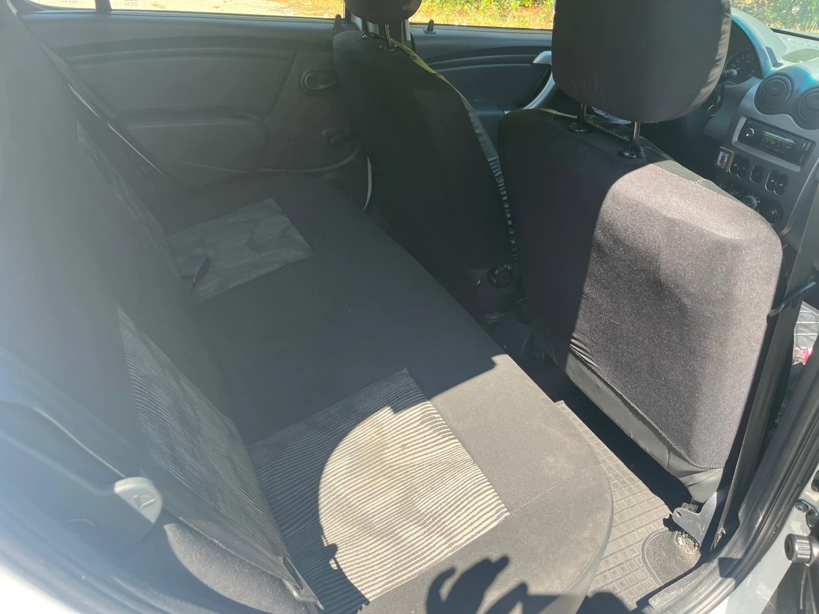 Dacia Sandero 1.2 N1 - изображение 7