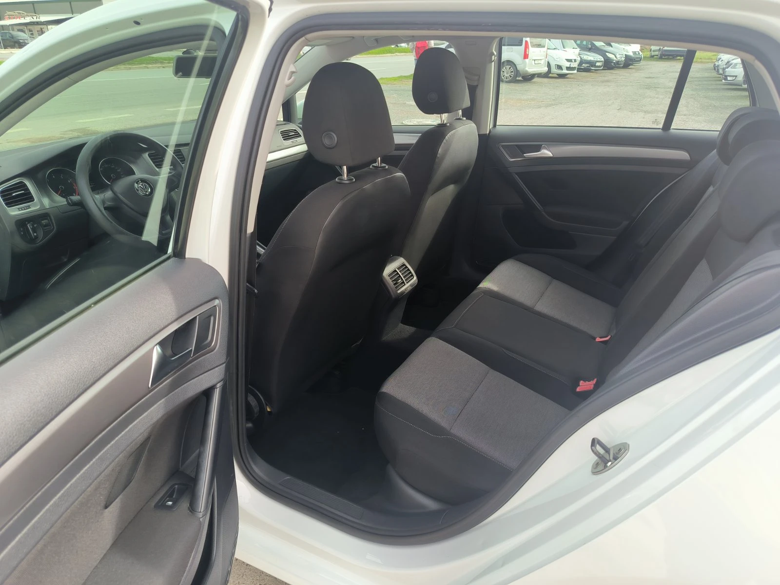 VW Golf 1.2tsi-6sk-Euro-5B, снимка 16 - Автомобили и джипове - 53733252