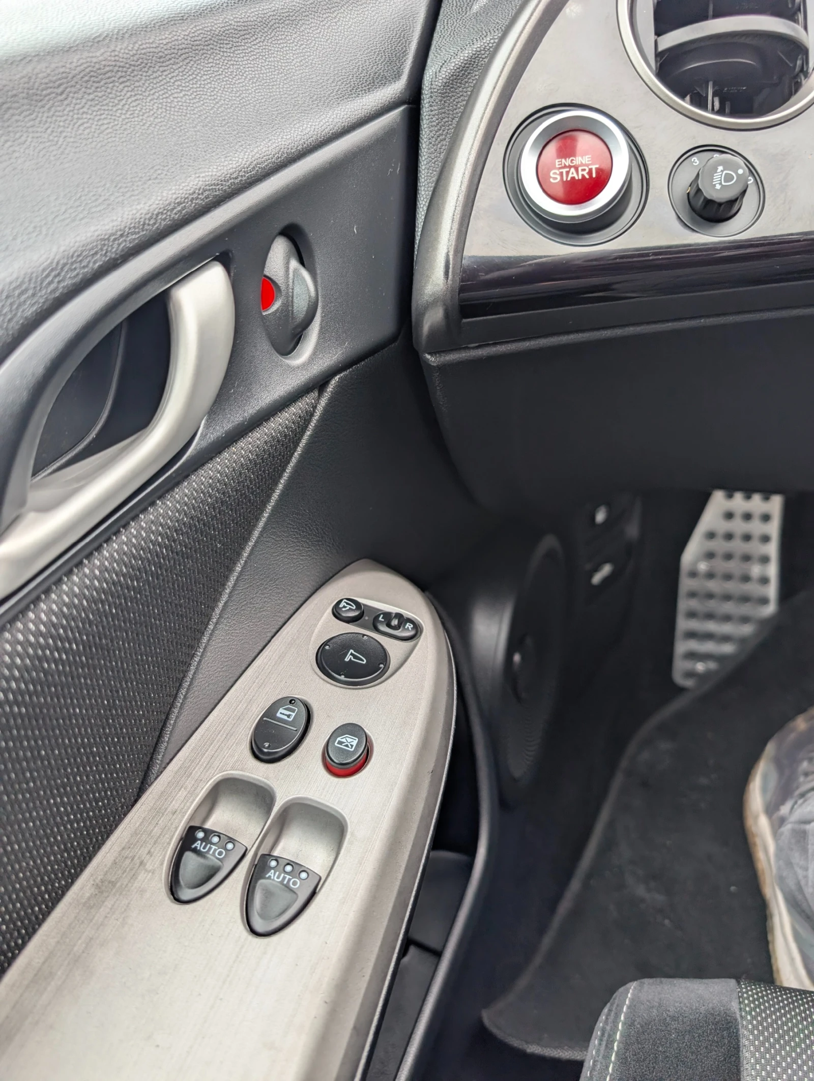 Honda Civic 1.8 VTEC - Type S, снимка 11 - Автомобили и джипове - 53835476