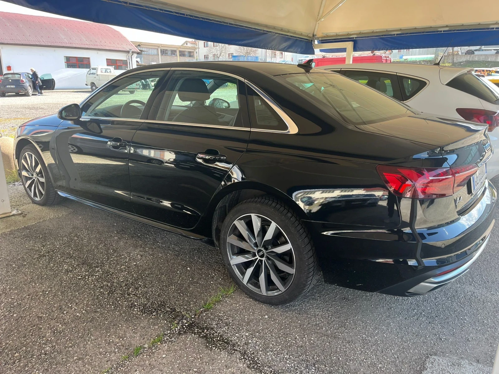 Audi A4 30 TDI S tronic S line edition, снимка 4 - Автомобили и джипове - 54140638