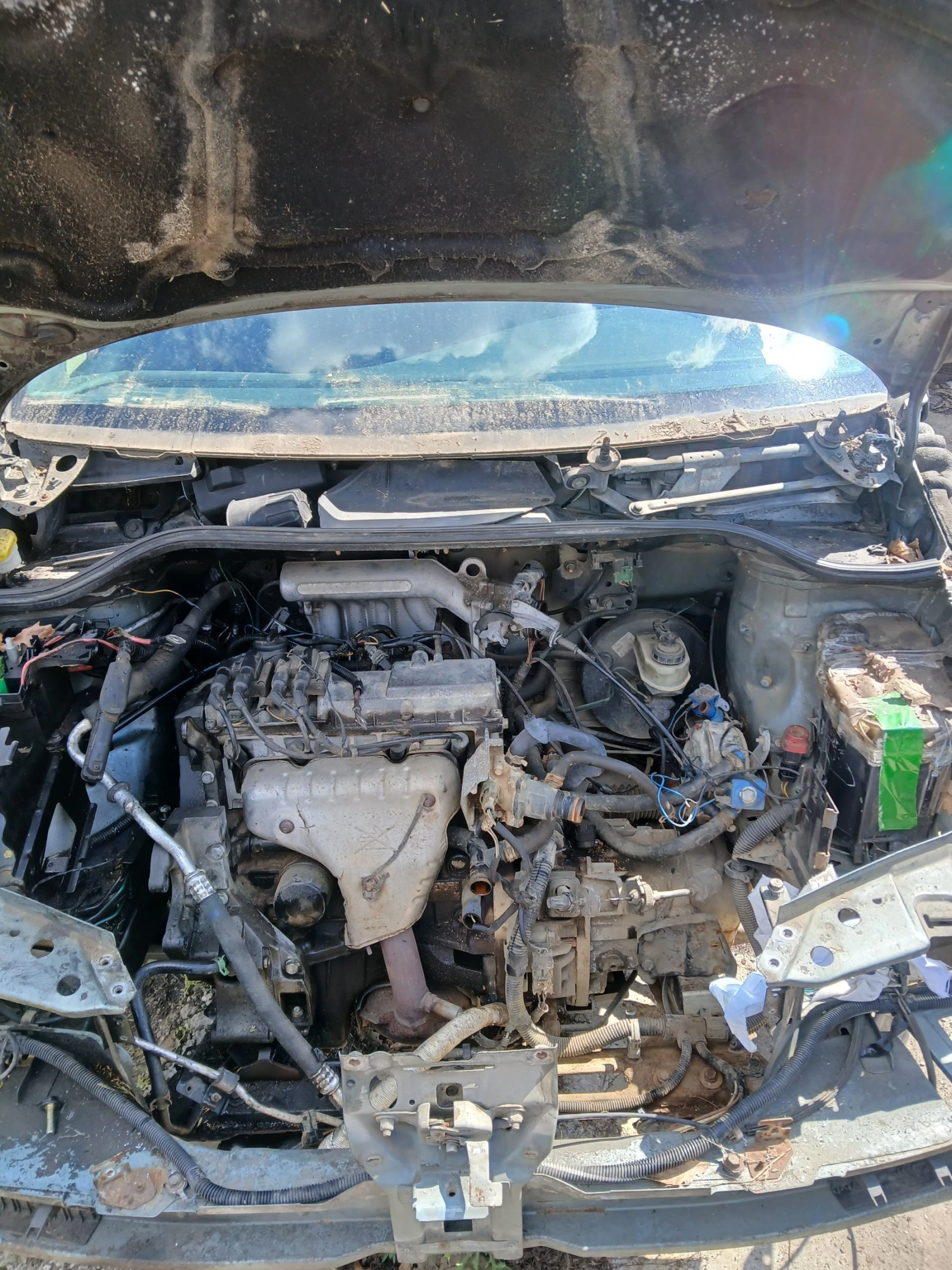 Renault Scenic 1.6 e, снимка 5 - Автомобили и джипове - 54221579